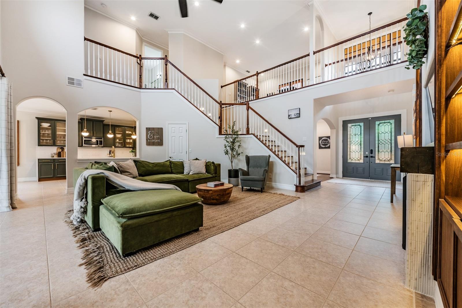 Gorgeous entry with high ceilings