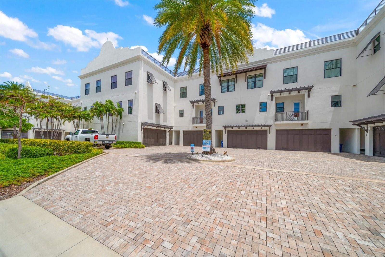 Welcome Home! 2 car garage!