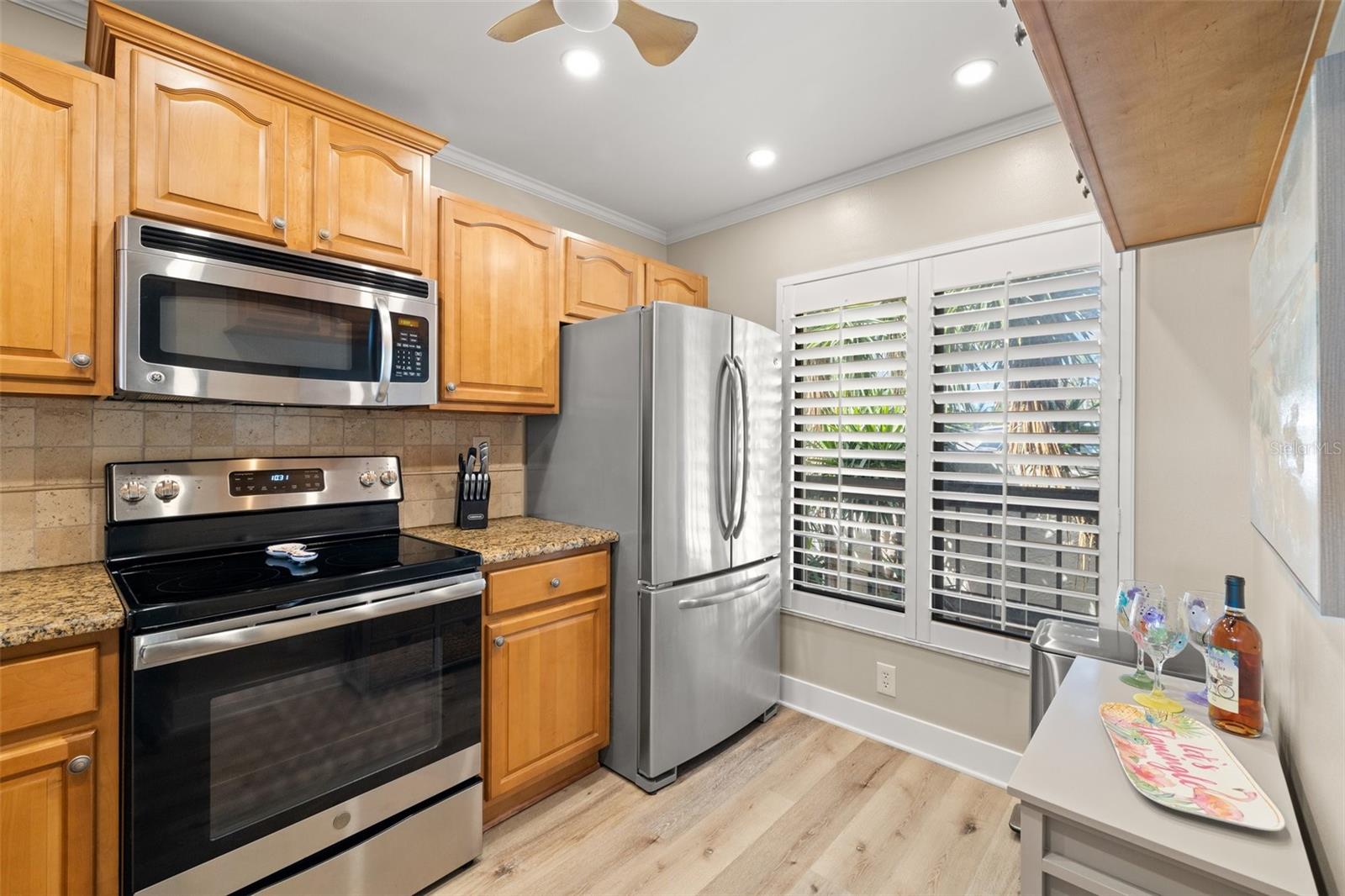 stainless steel appliances and new plantation shutters