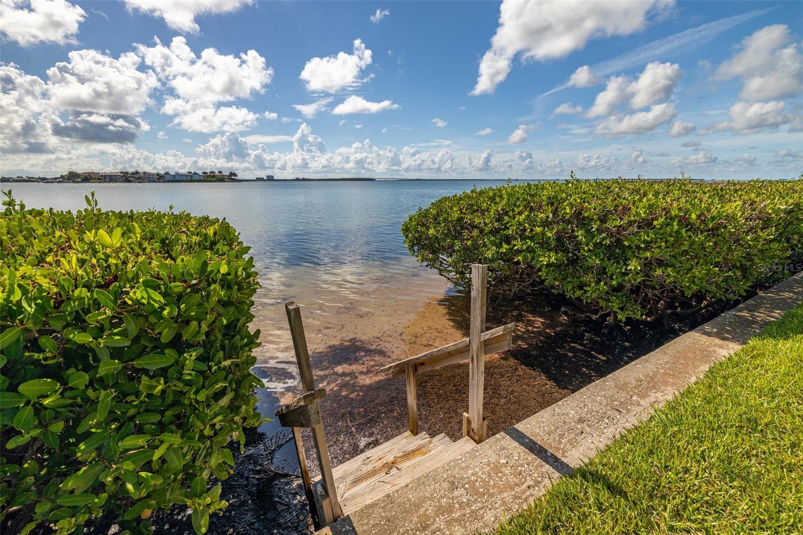 private dock