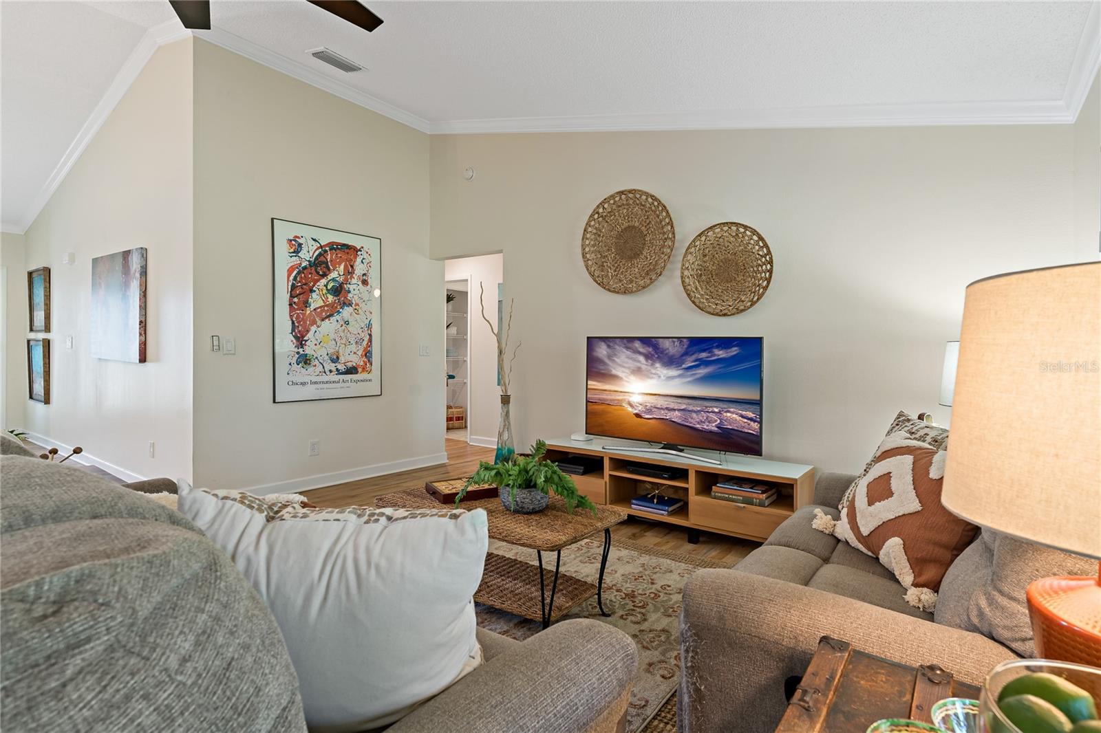 LIVING ROOM ~ VAULTED CEILINGS ~ SO LIGHT & BRIGHT!