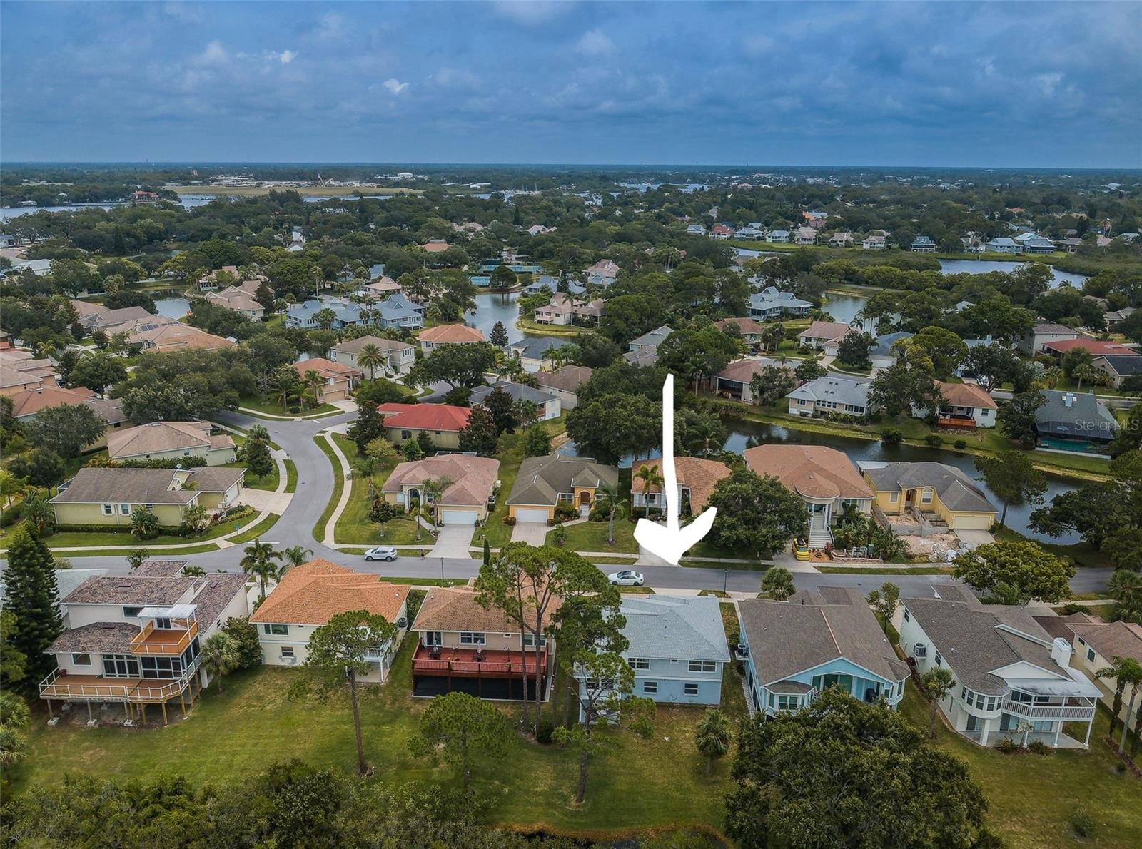 S POINTE ALEXIS DR IS ONE OF THE MOST PEACEFUL BLOCKS IN TARPON SPRINGS!