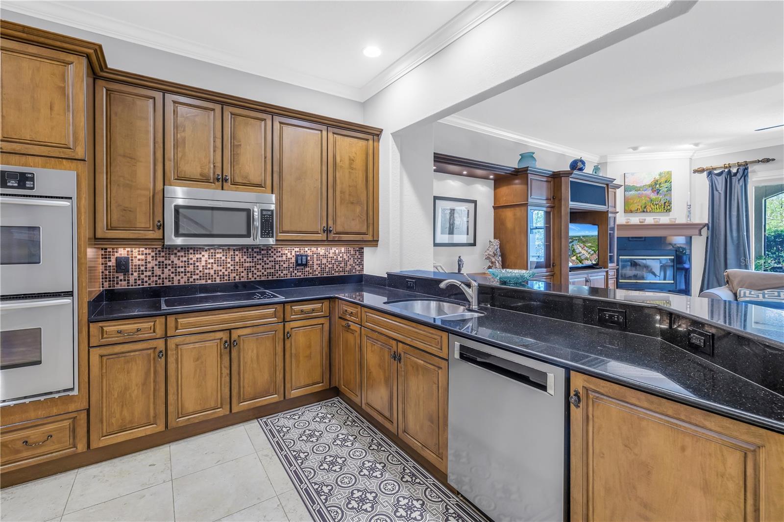 Kitchen at the breakfast bar