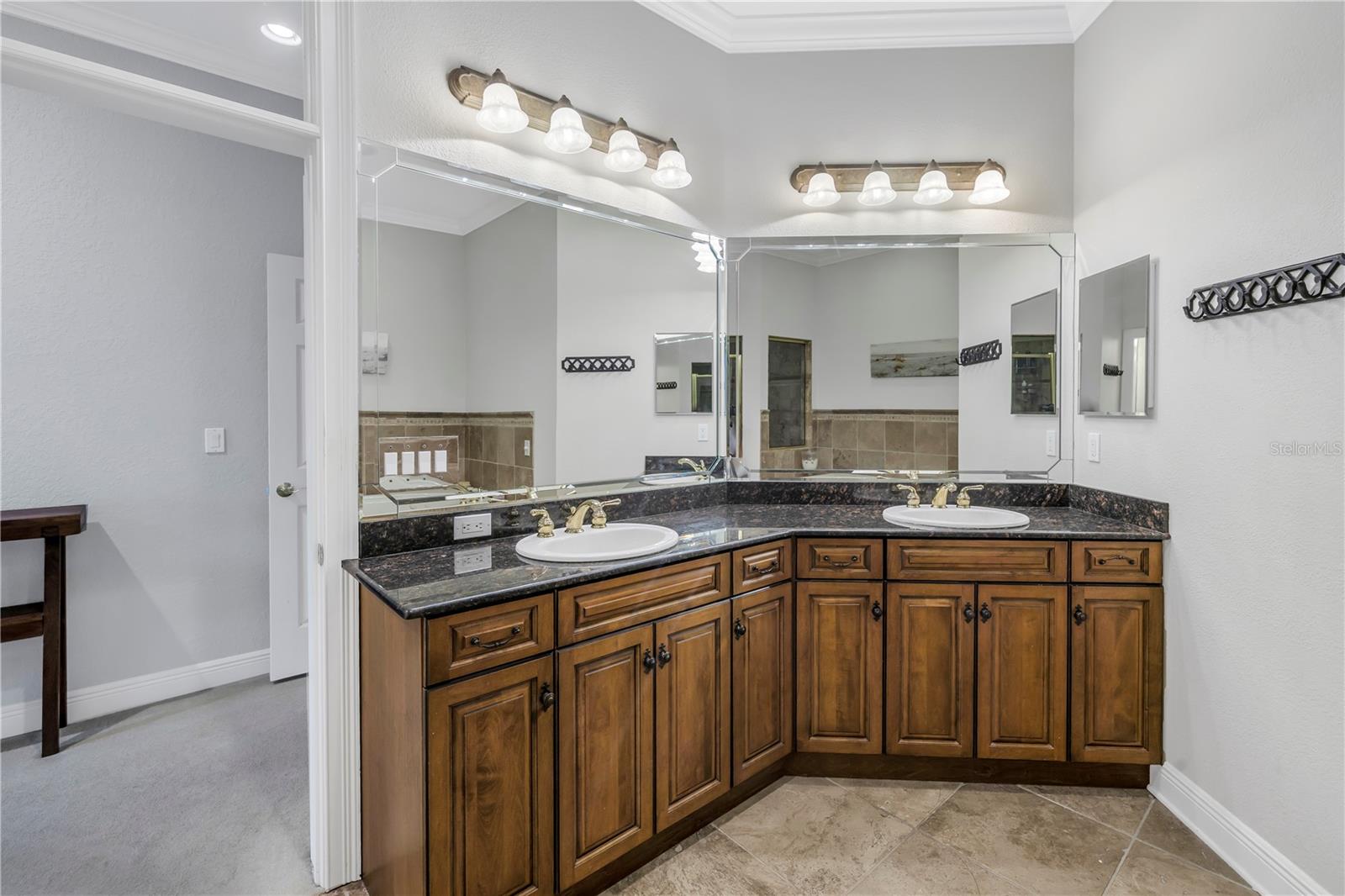 Double vanity in primary bath