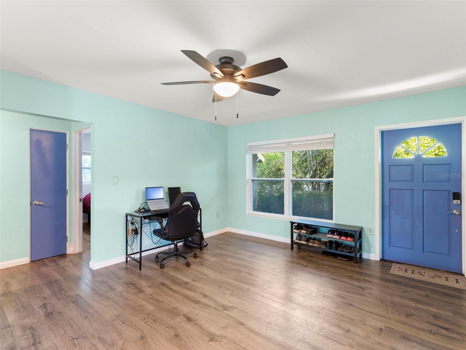 Front formal living room