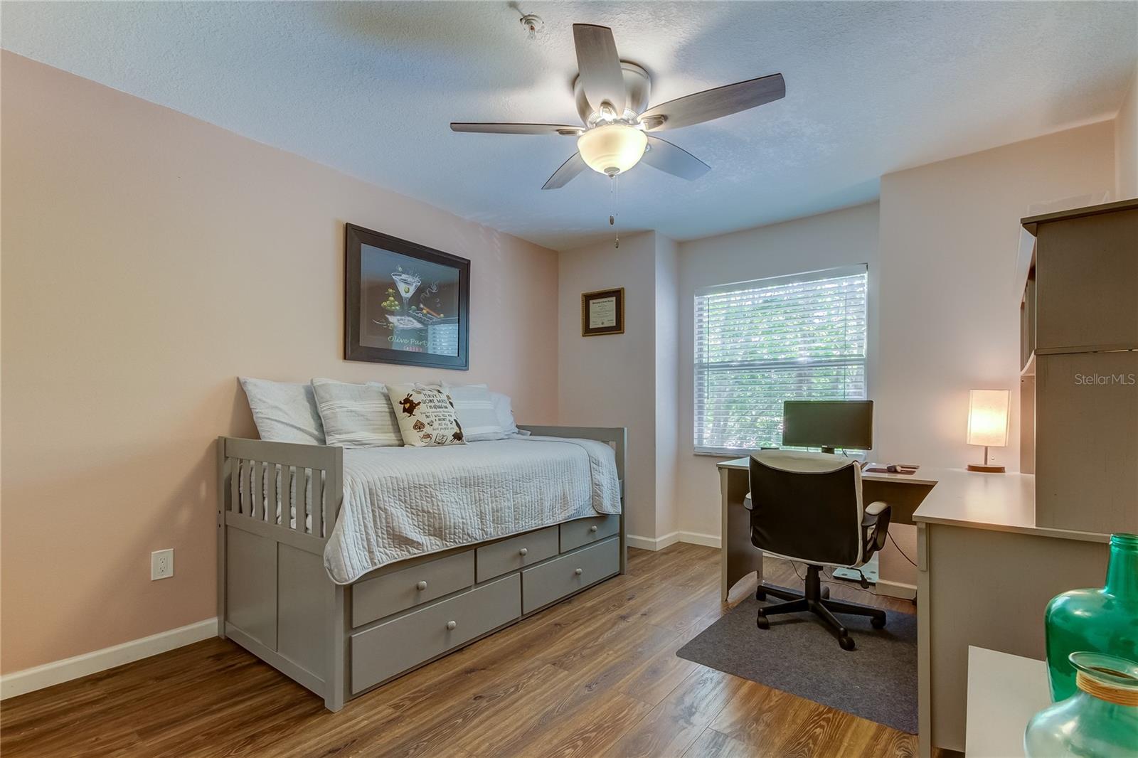 Guest bedroom