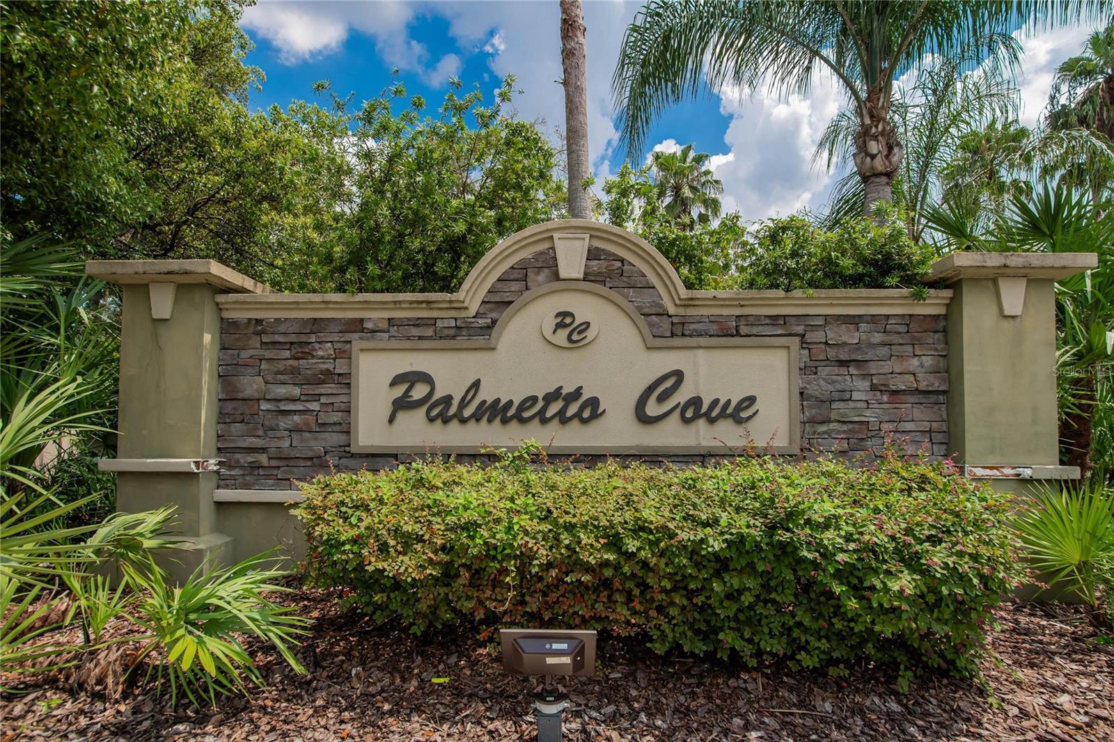 Palmetto Cove Entrance Sign