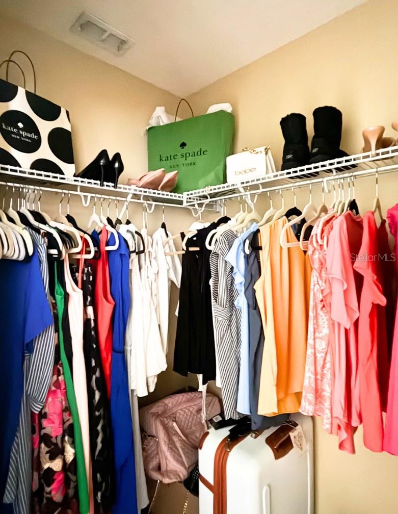 Owner's suite closet