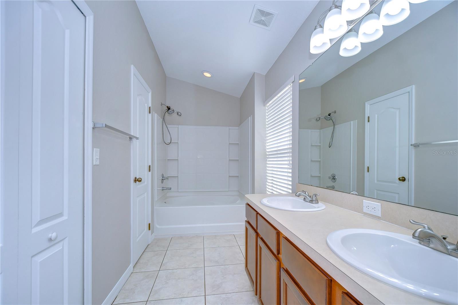 Dual sink vanity!