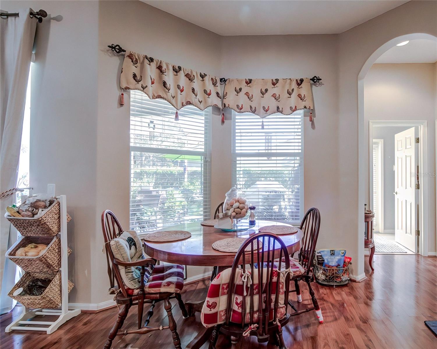 Kitchen Dining Area