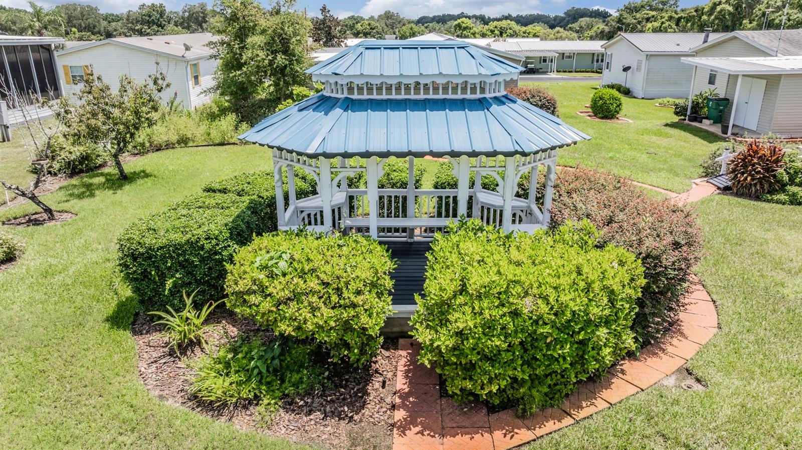 Extra lot next door with manicured gazebo views