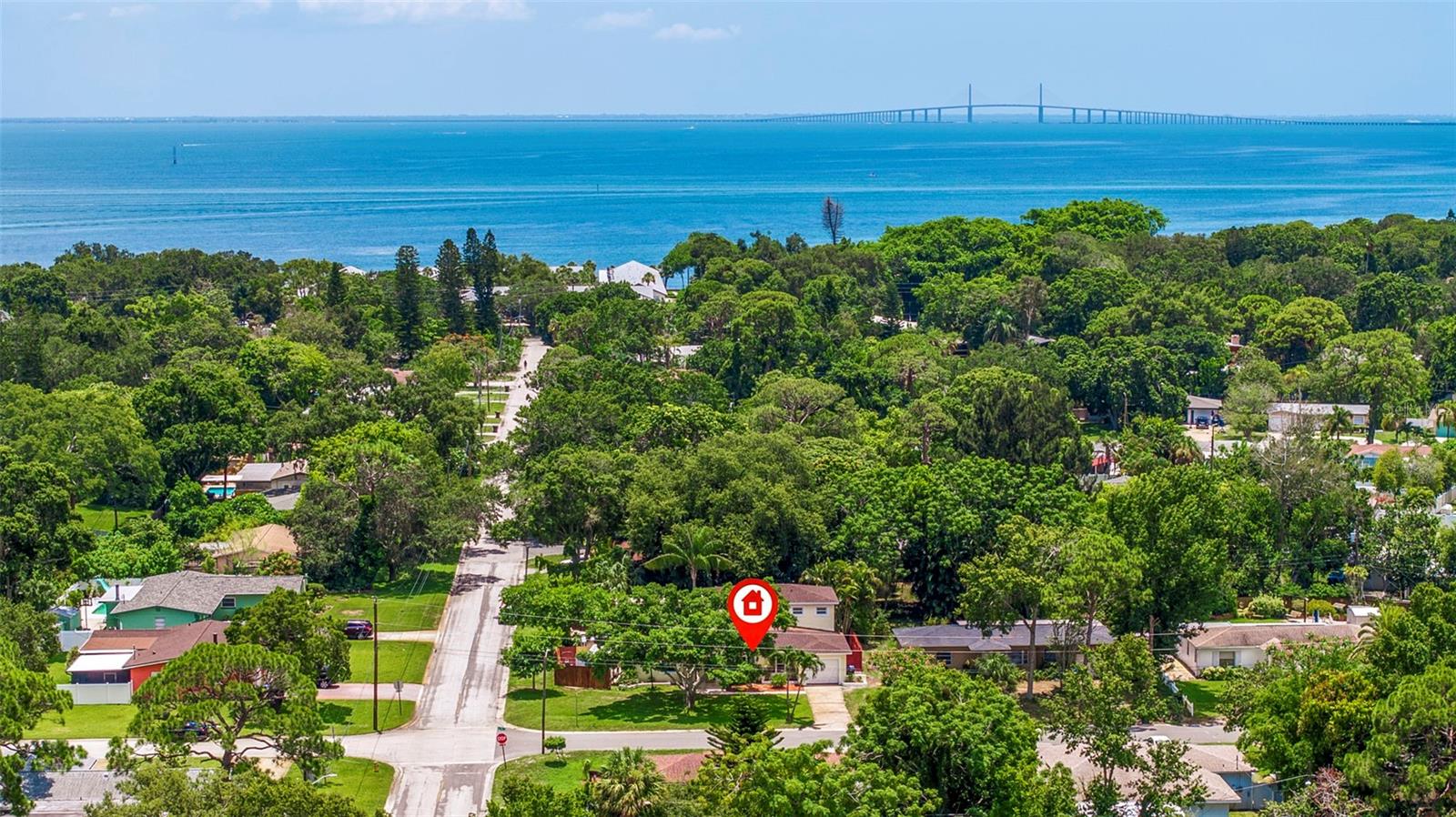 Close to the open water of the Tampa and the Gulf, public parks and boat ramps