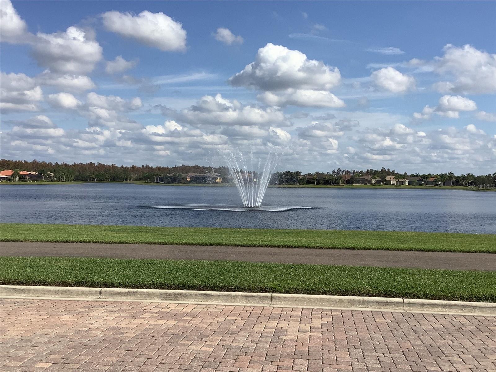 Valencia Lakes Large Spring Fed Lake at Main Entrance