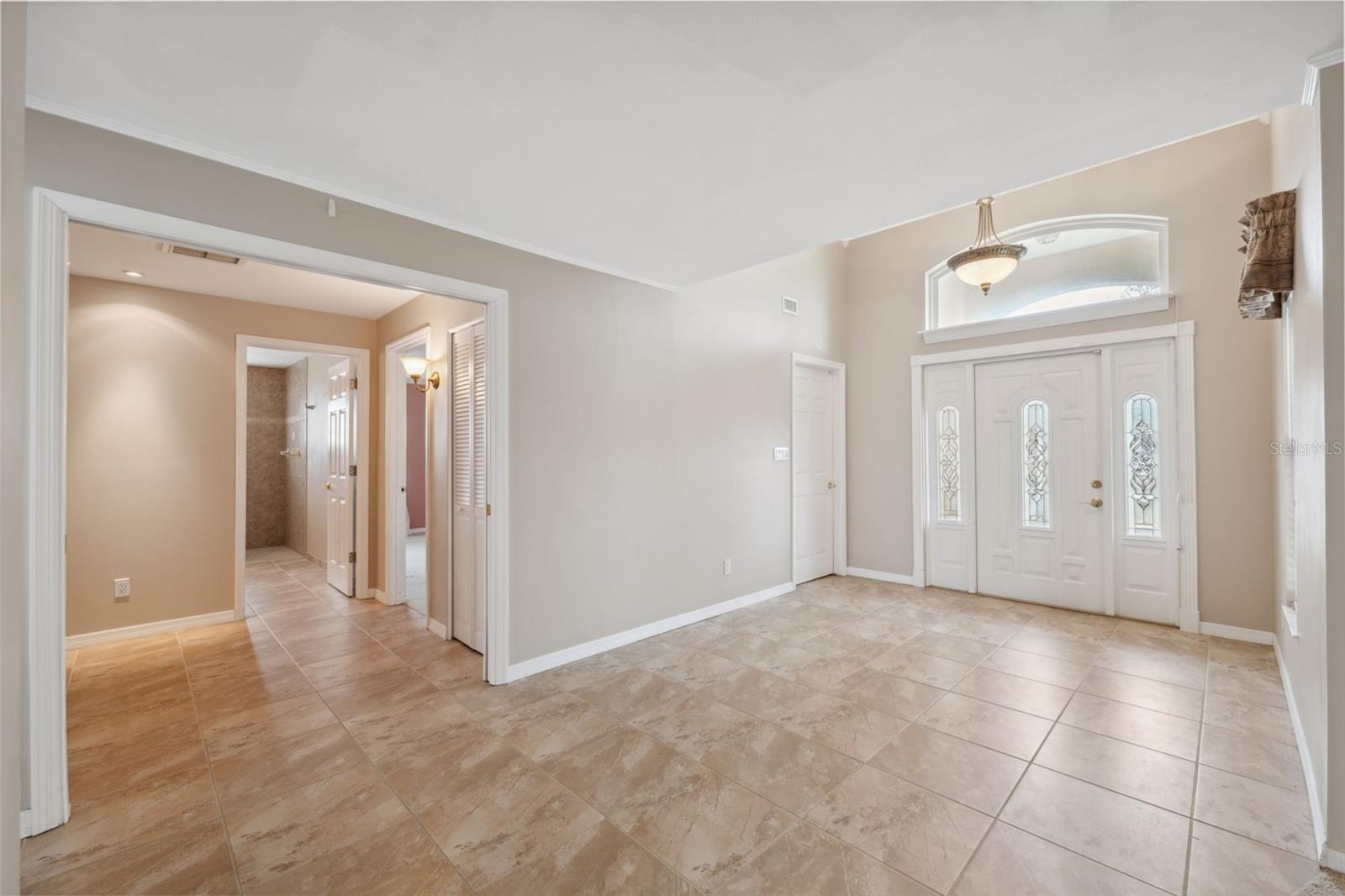 Large modern foyer