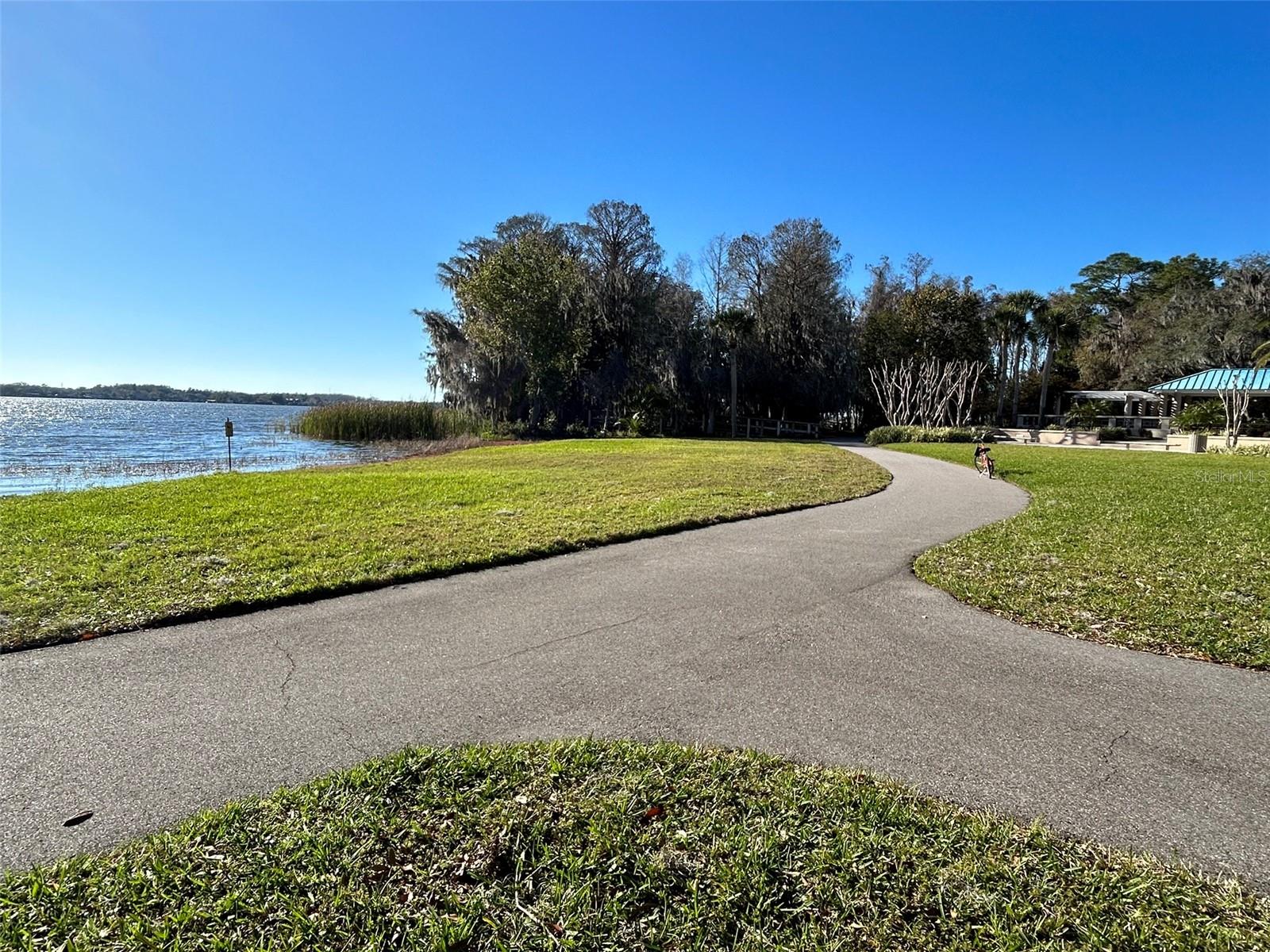 Lakefront Park