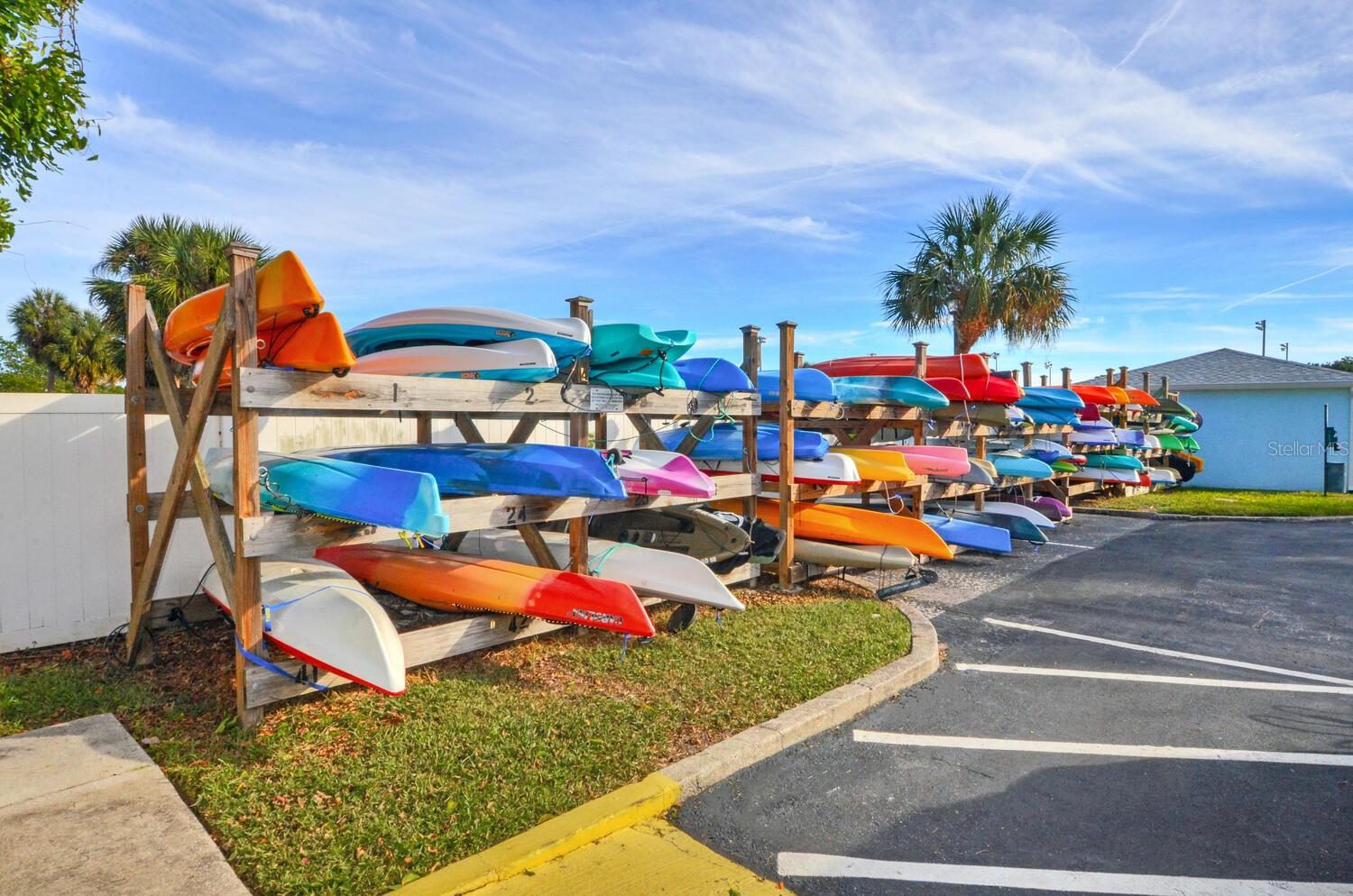 kayak/paddleboard storage