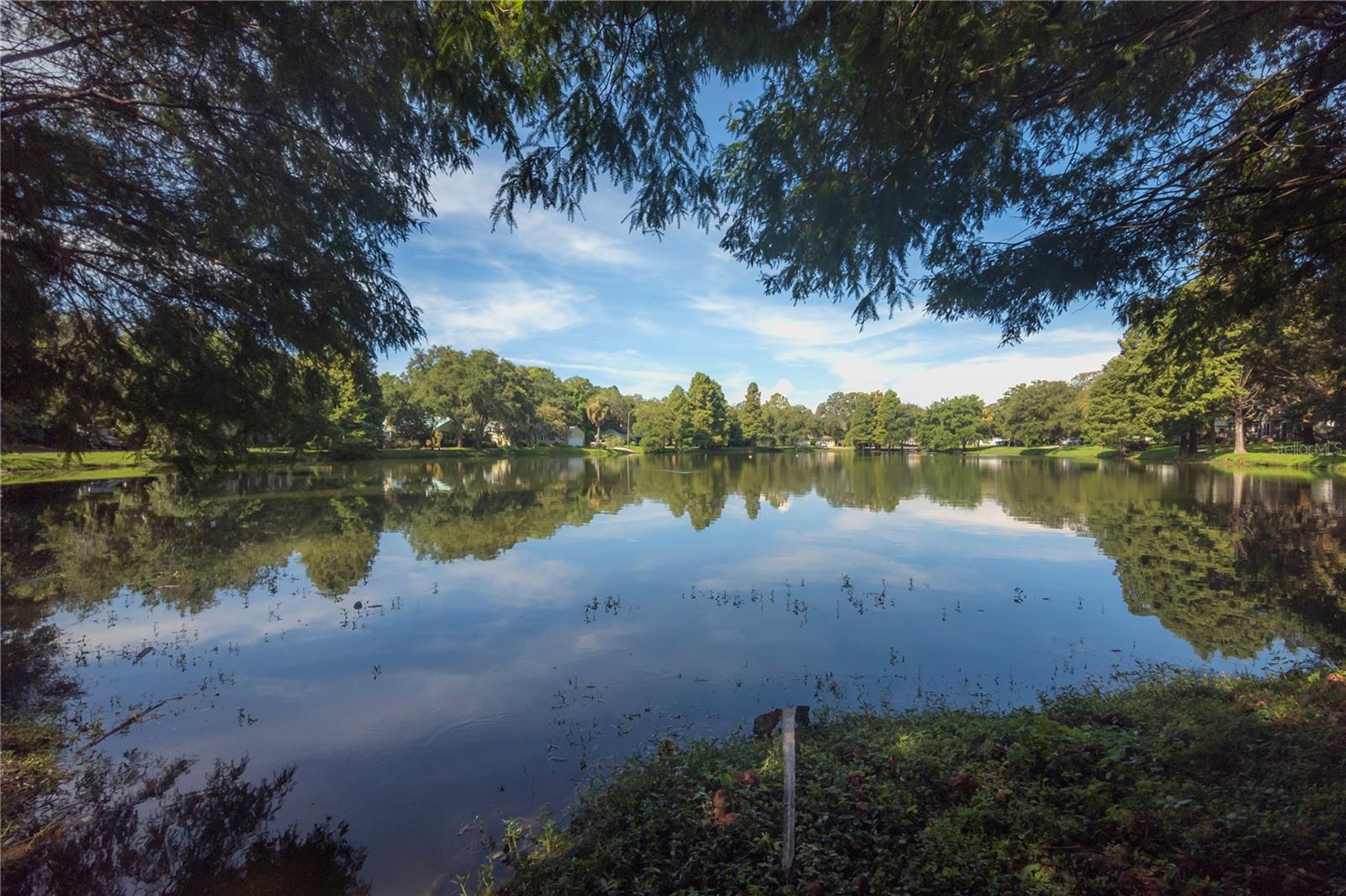 Lake Roberta is a VERY short walk away!