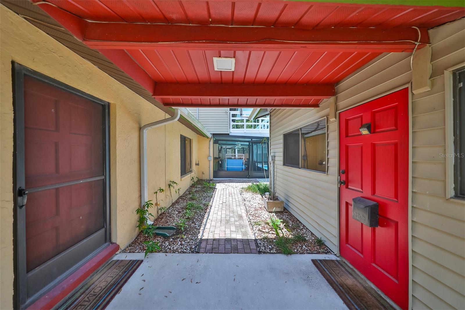 Entry to guest/pool house