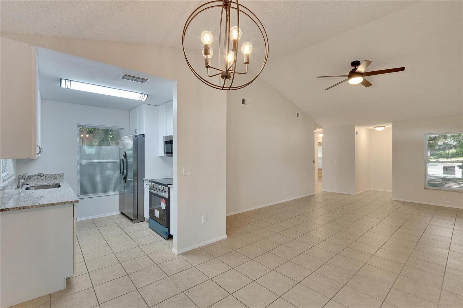 Diningroom/Livingroom