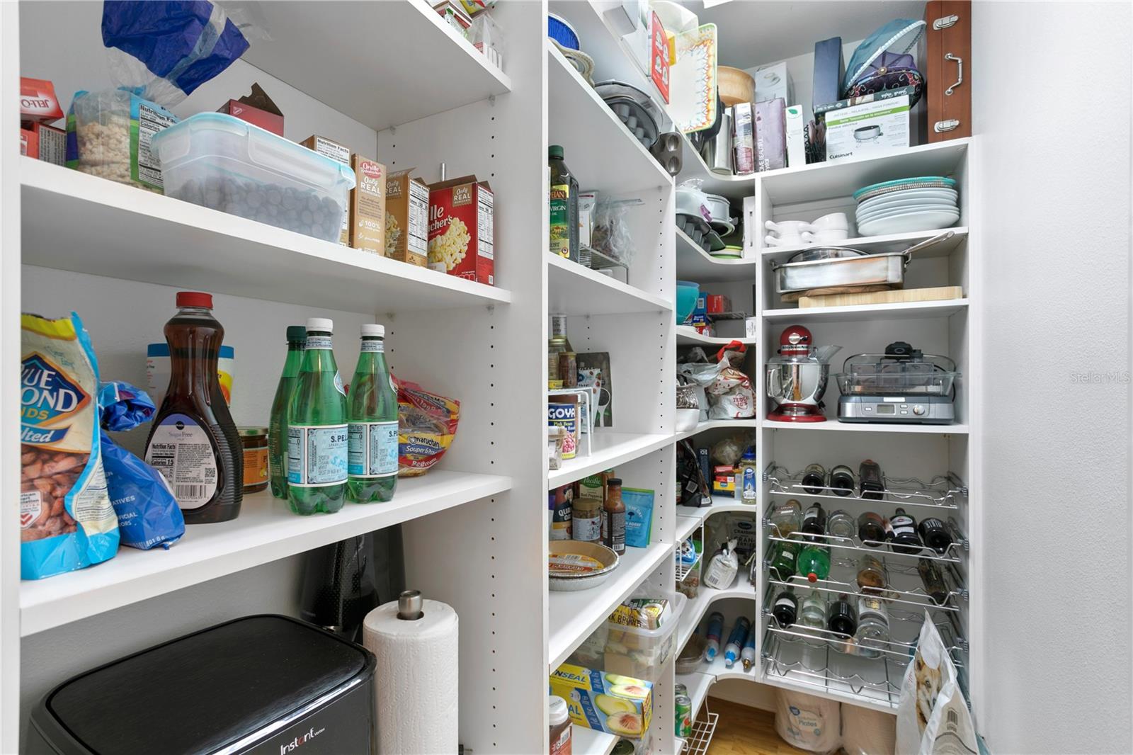 Spacious kitchen pantry