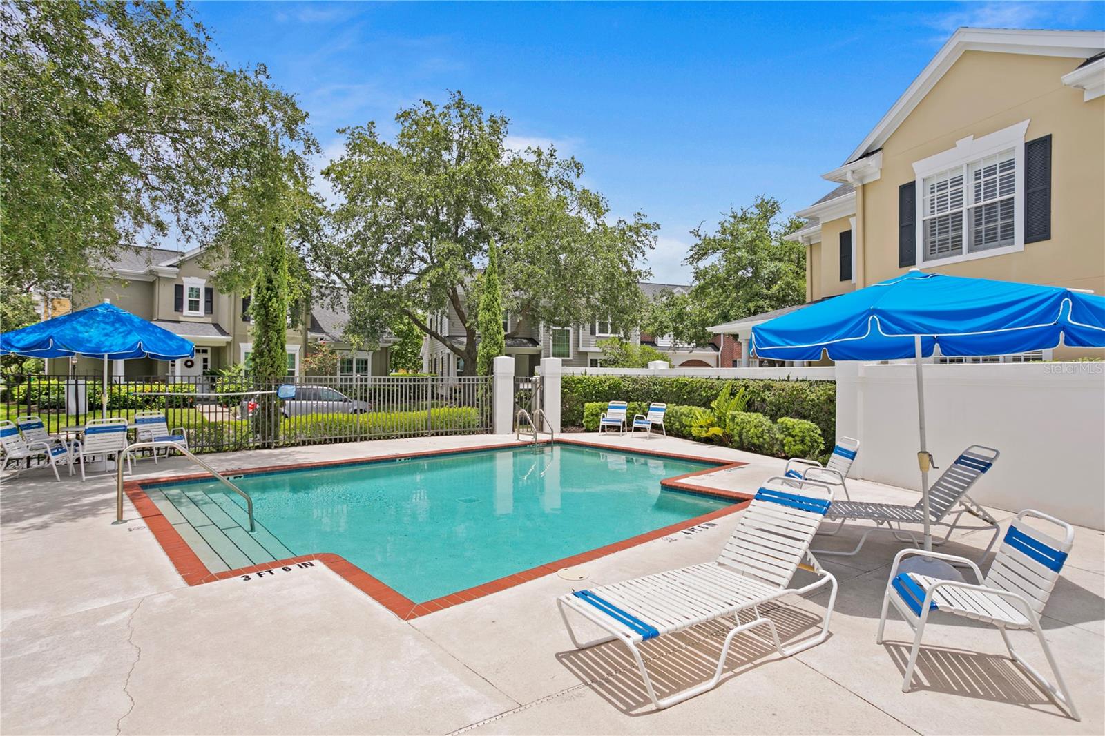 The Townhomes at Harbour Bay community pool