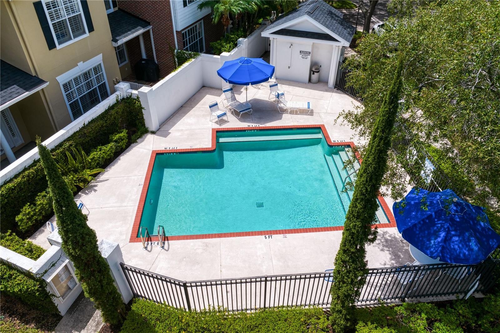 The Townhomes at Harbour Bay community pool