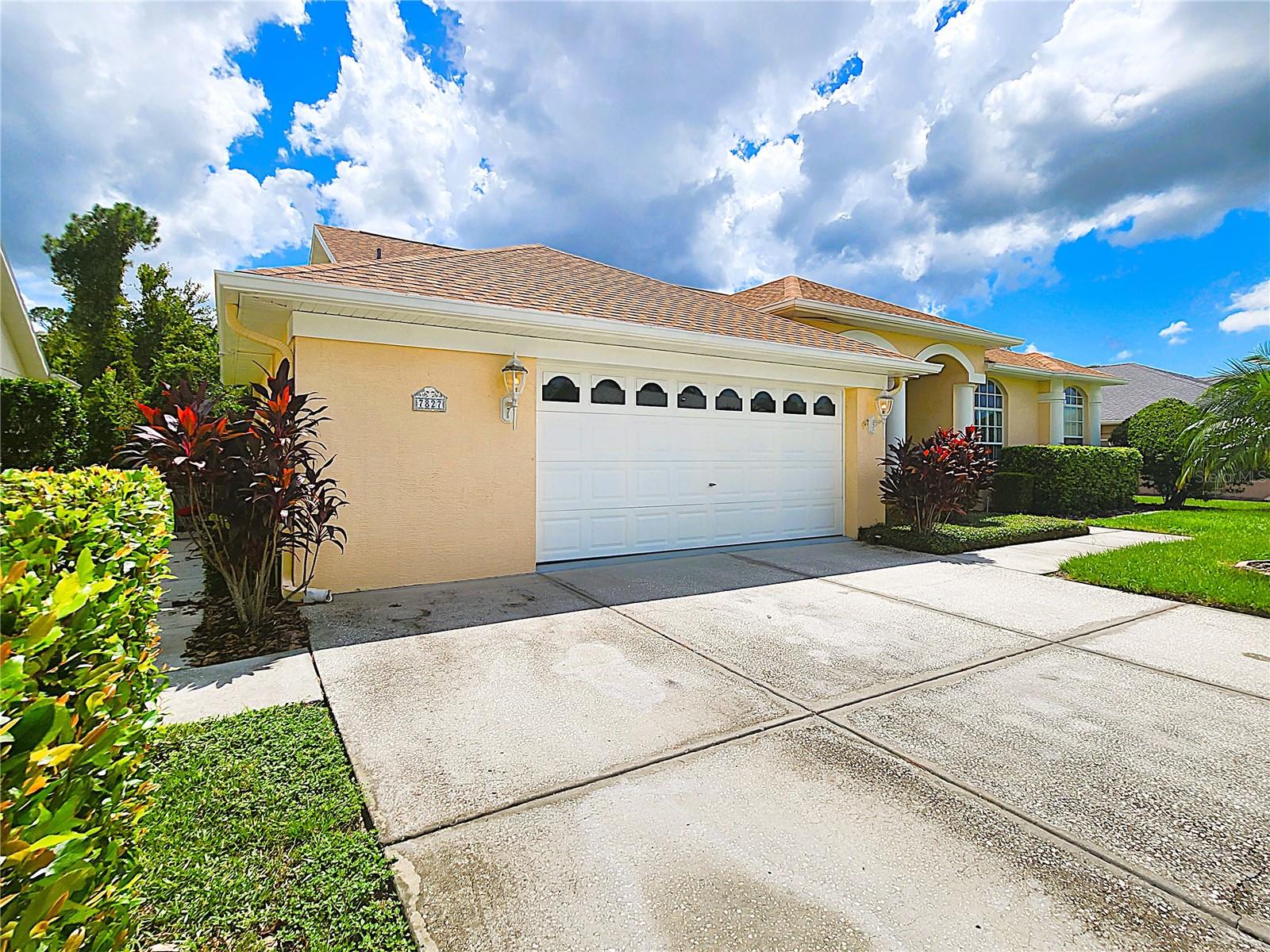 7827 Starfire Way, New Port Richey:  Built 2001, 3/2/2, 2042sf, Saltwater Pool