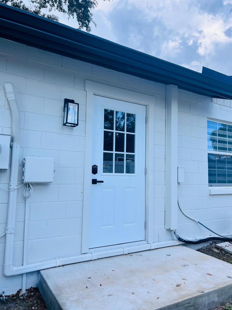 Second Bonus Room Private Entrance