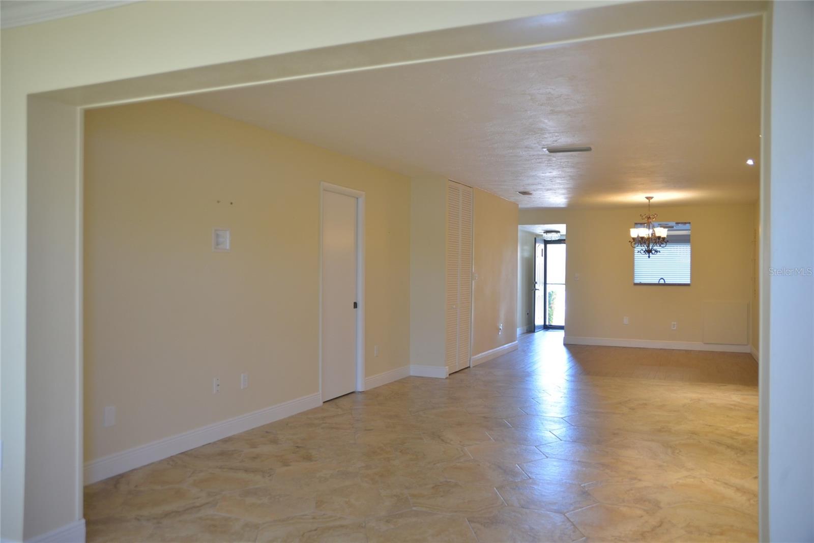 Sunroom towards entry