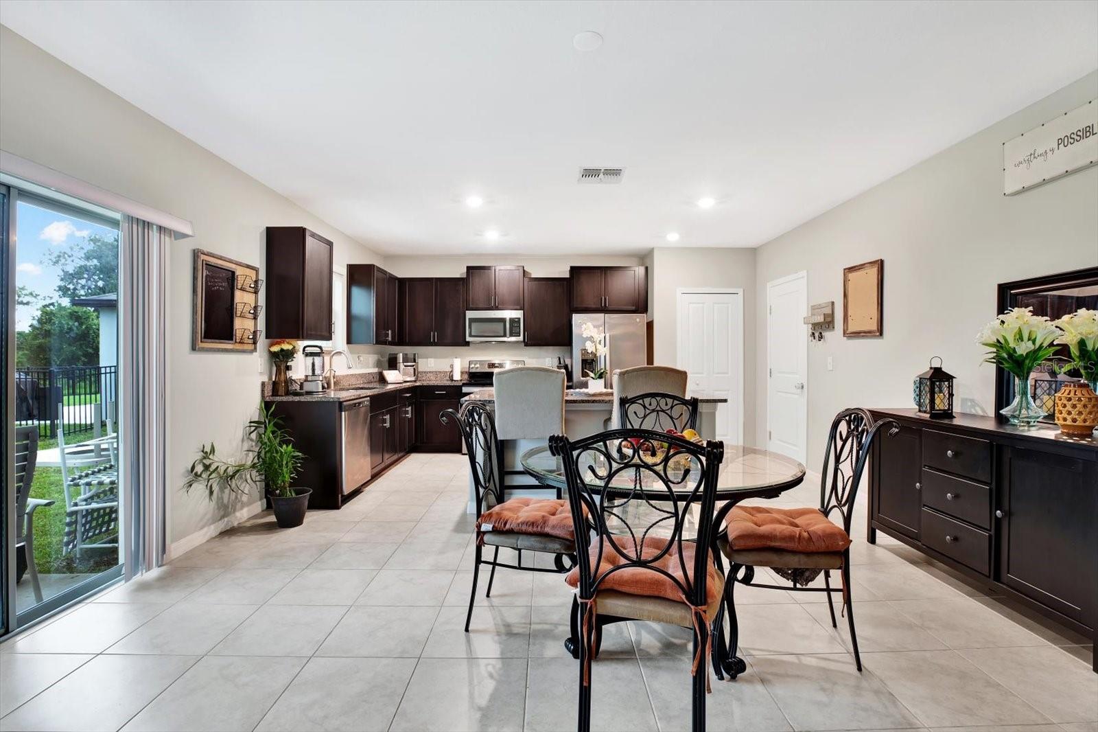 Kitchen/dining area