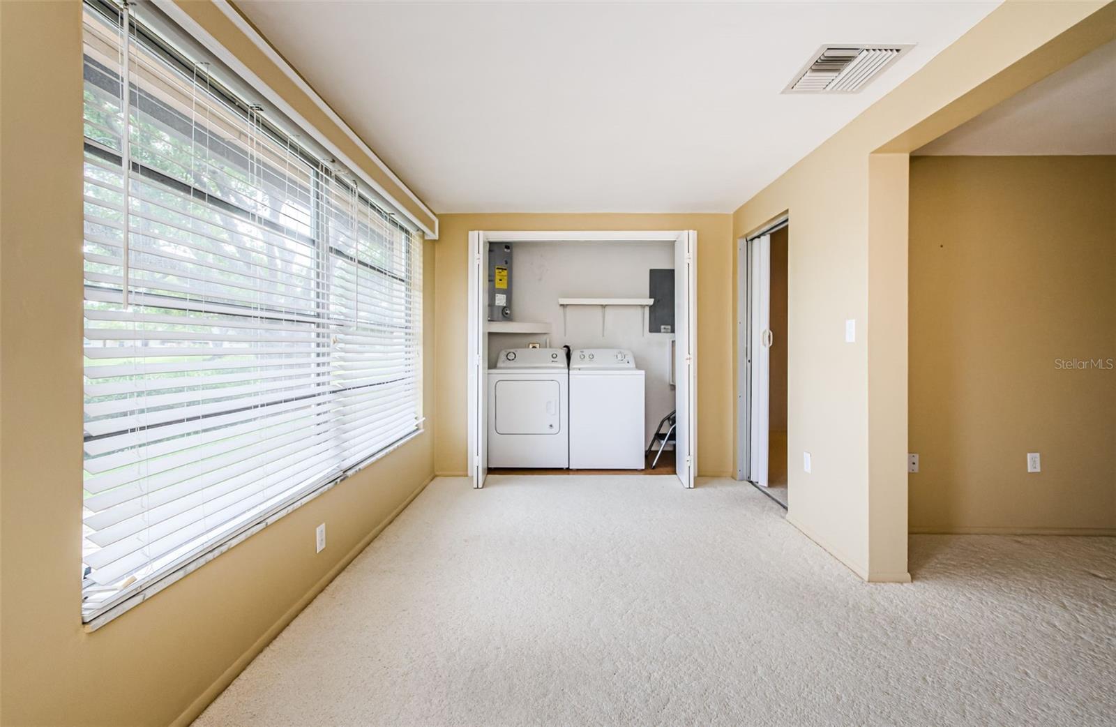 Florida room with laundry