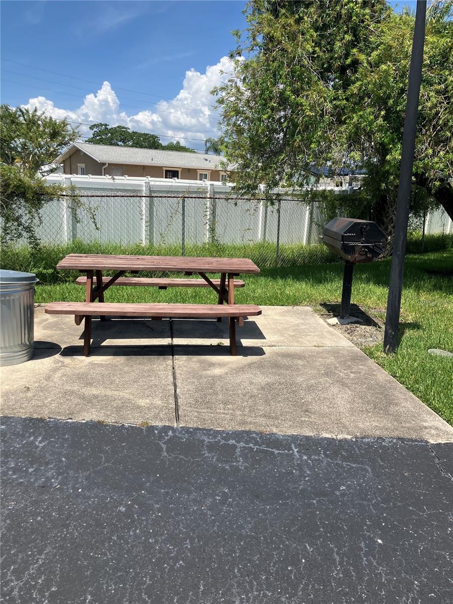 GRILL AND PICNIC AREA