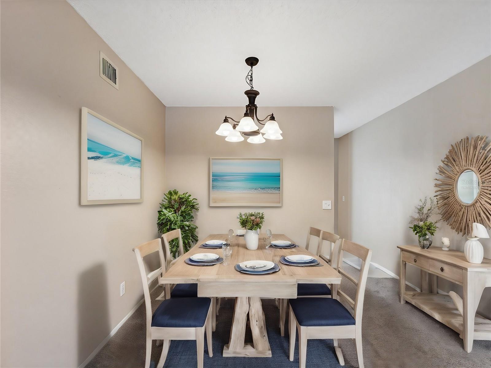 Virtually staged dining room