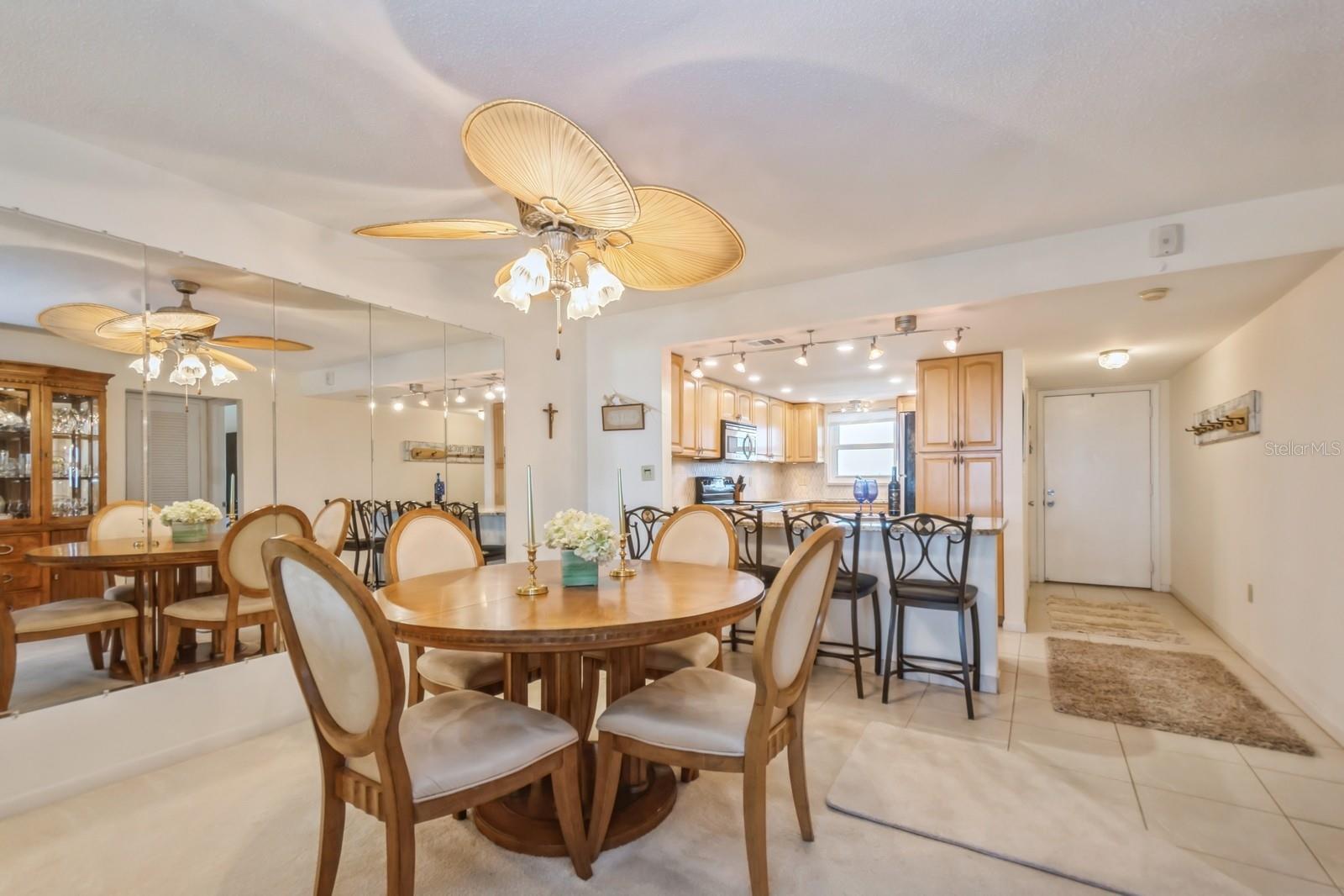 Dining area with mirrored wall