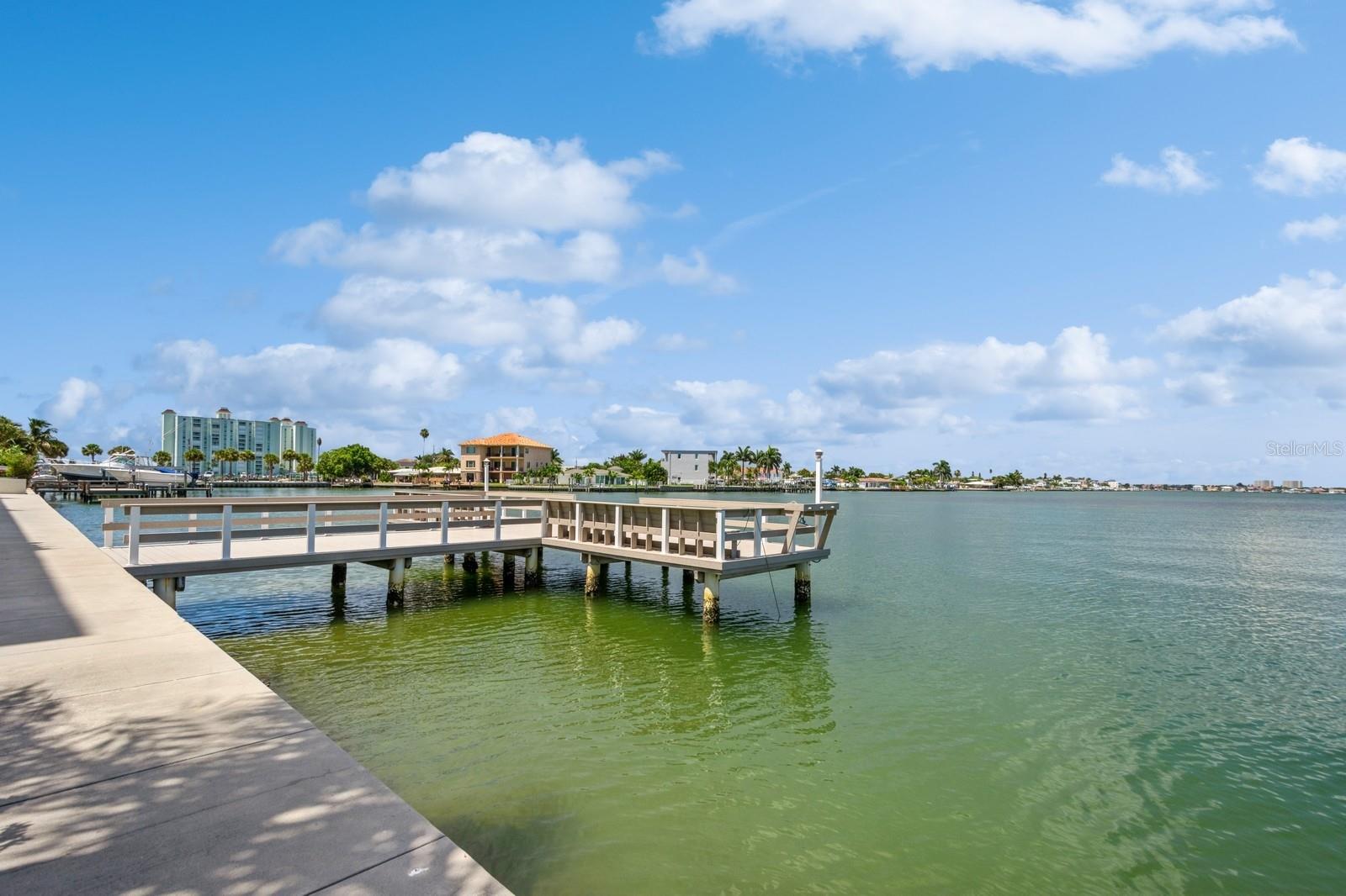 Fishing dock