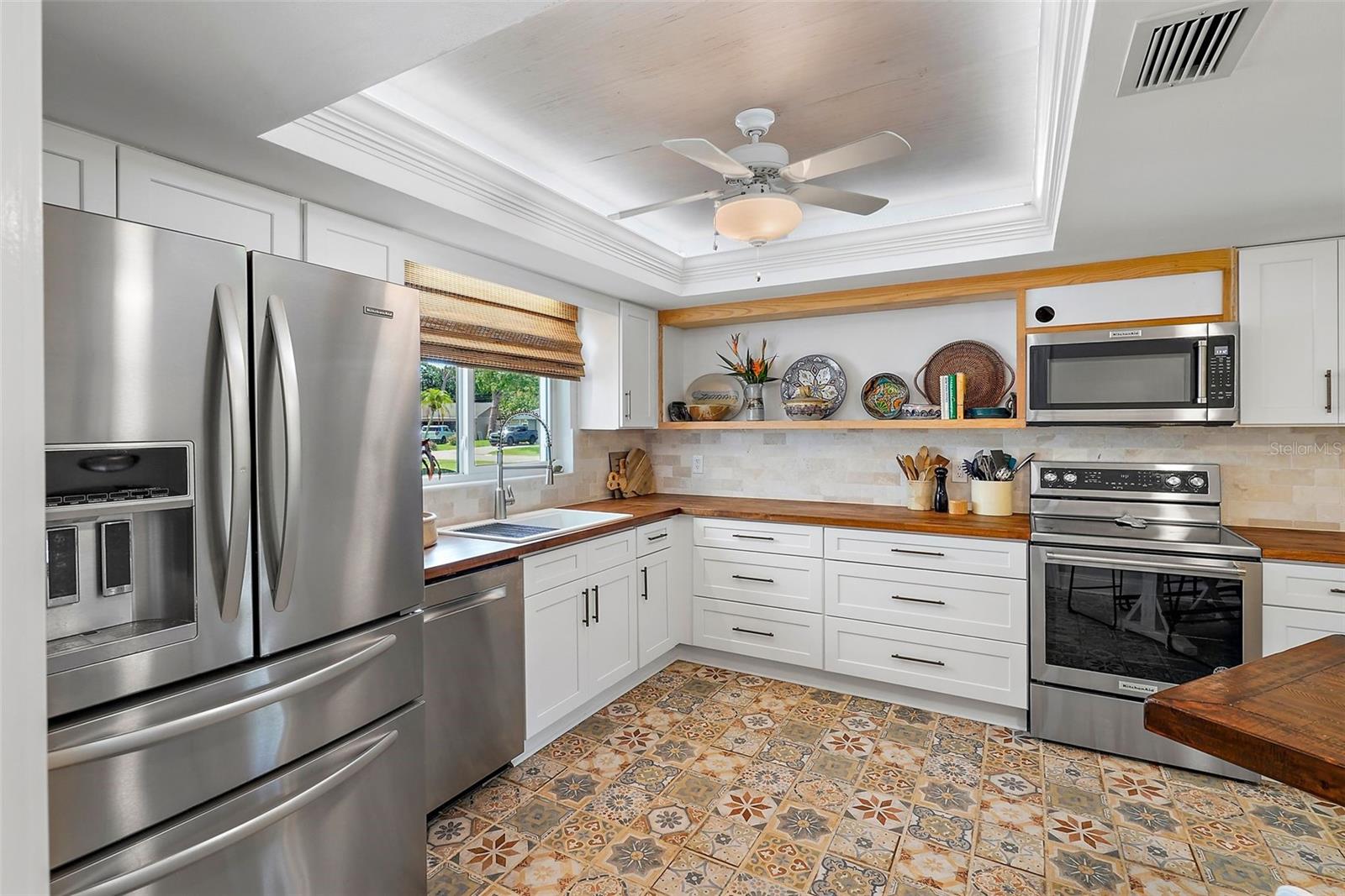 Beautifully remodeled kitchen