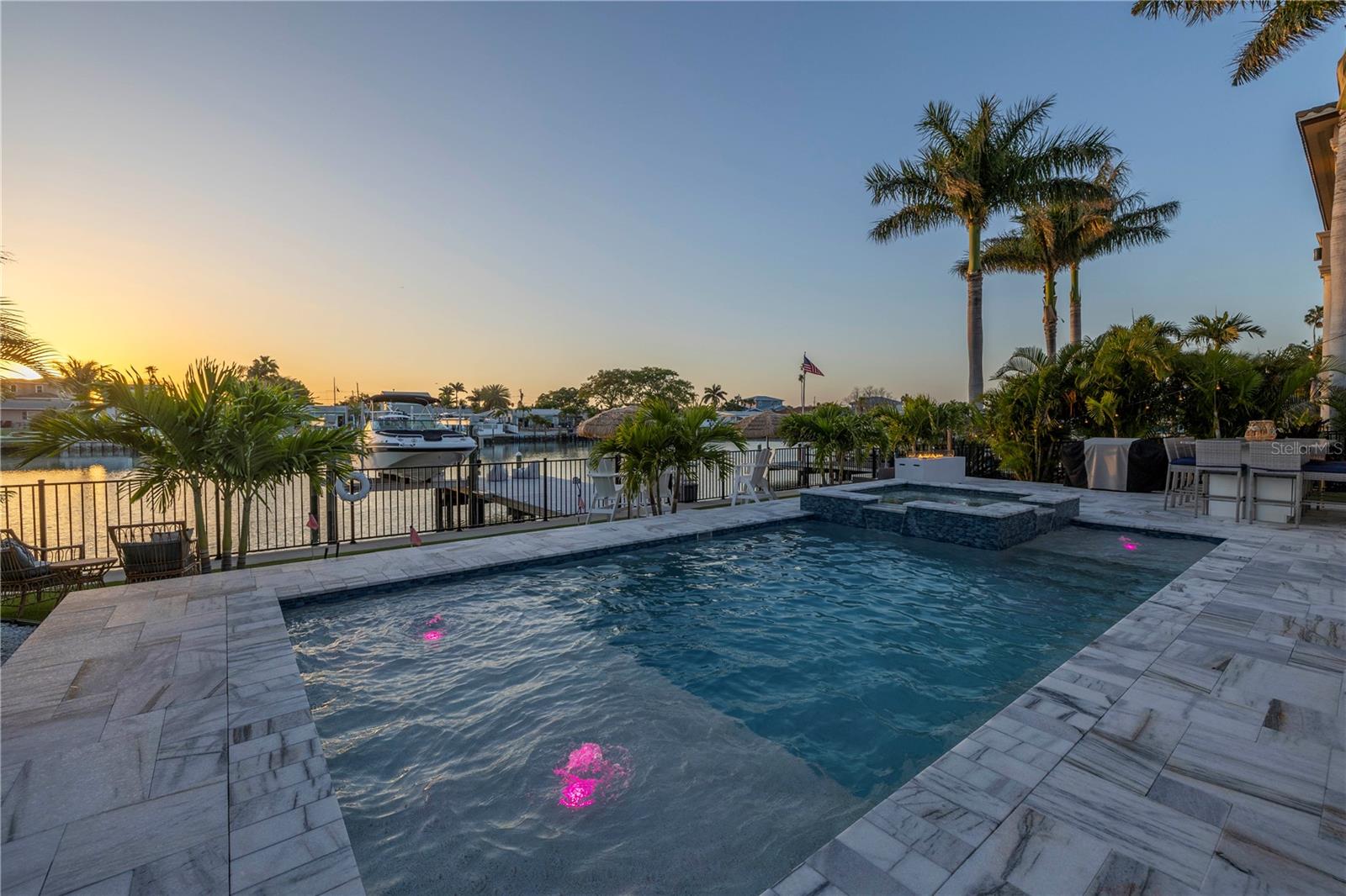 New salt water pool/ spa with sun shelf/umbrella holes