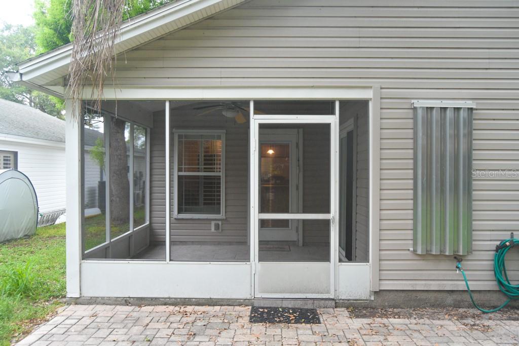 Back screened porch 2