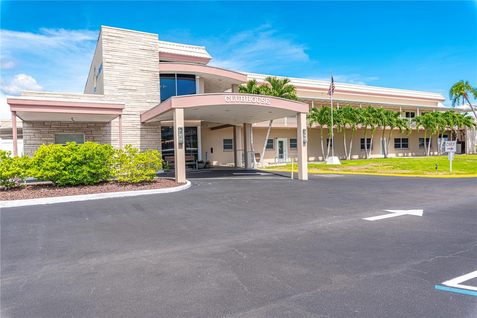 Clubhouse has pickleball & tennis courts.