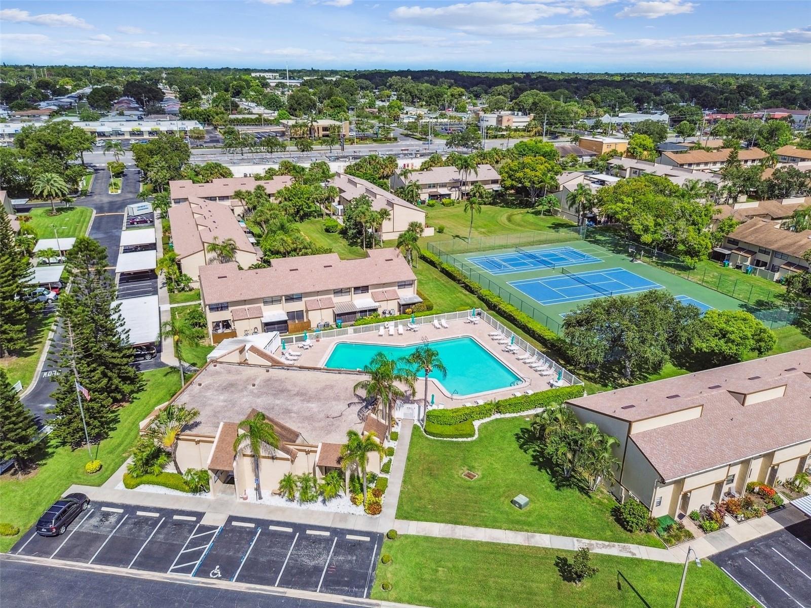 Clubhouse/Community Pool