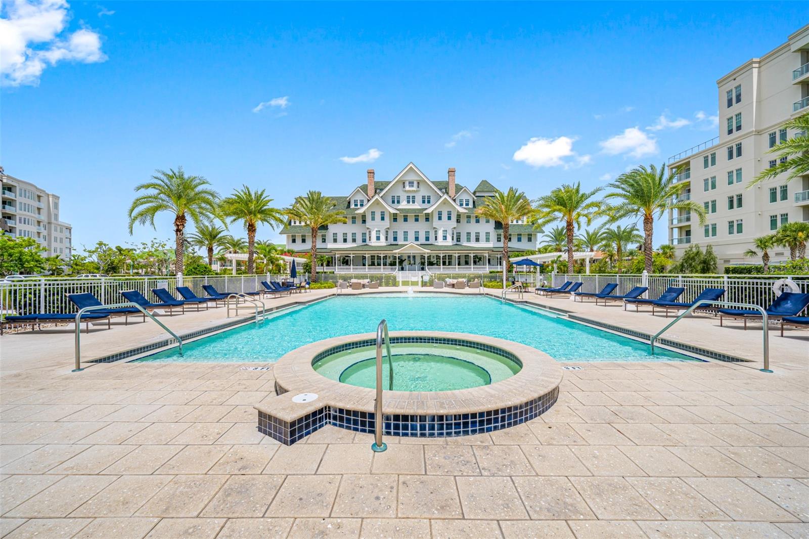 MAGNIFICENT POOL/SPA