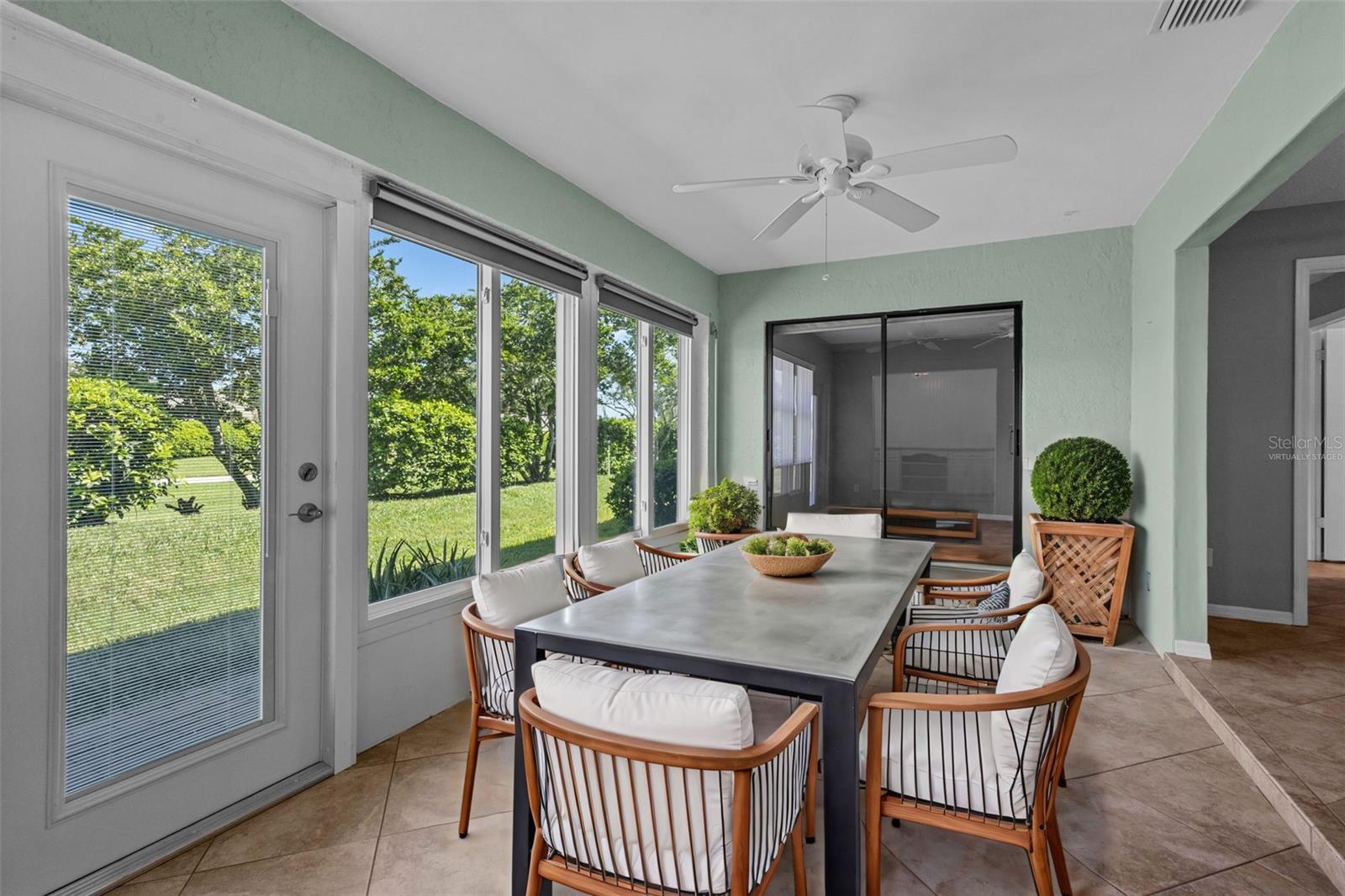 Screened-in Porch Virtually staged