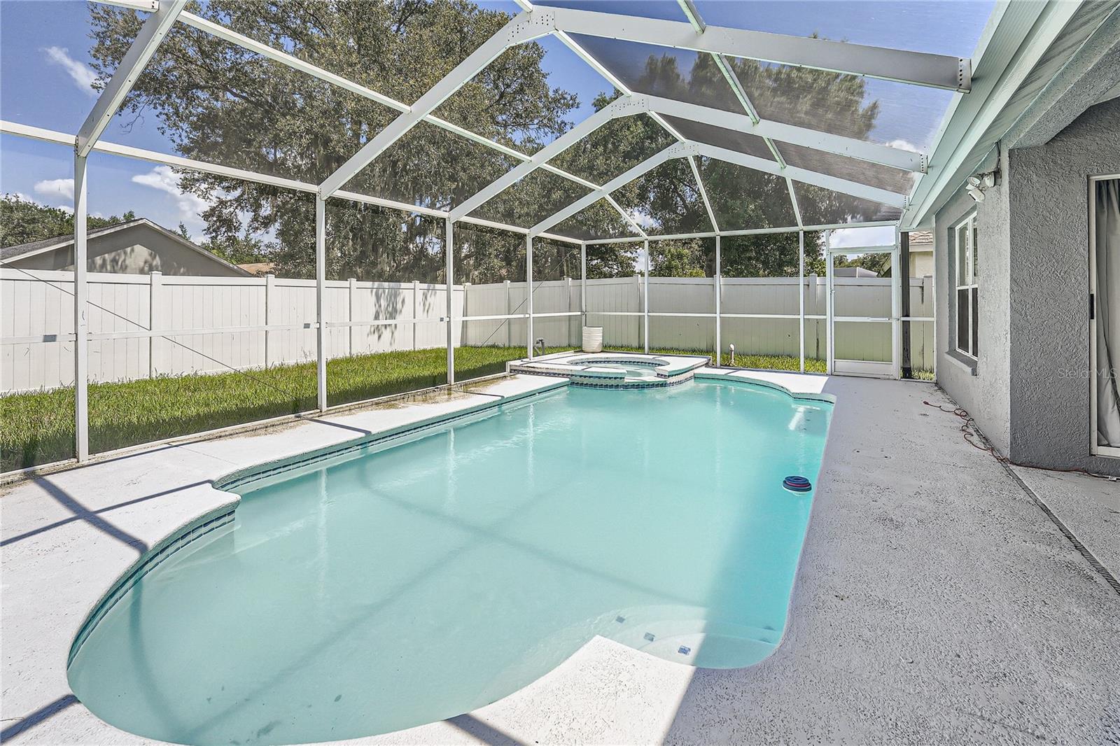 Screened in Pool