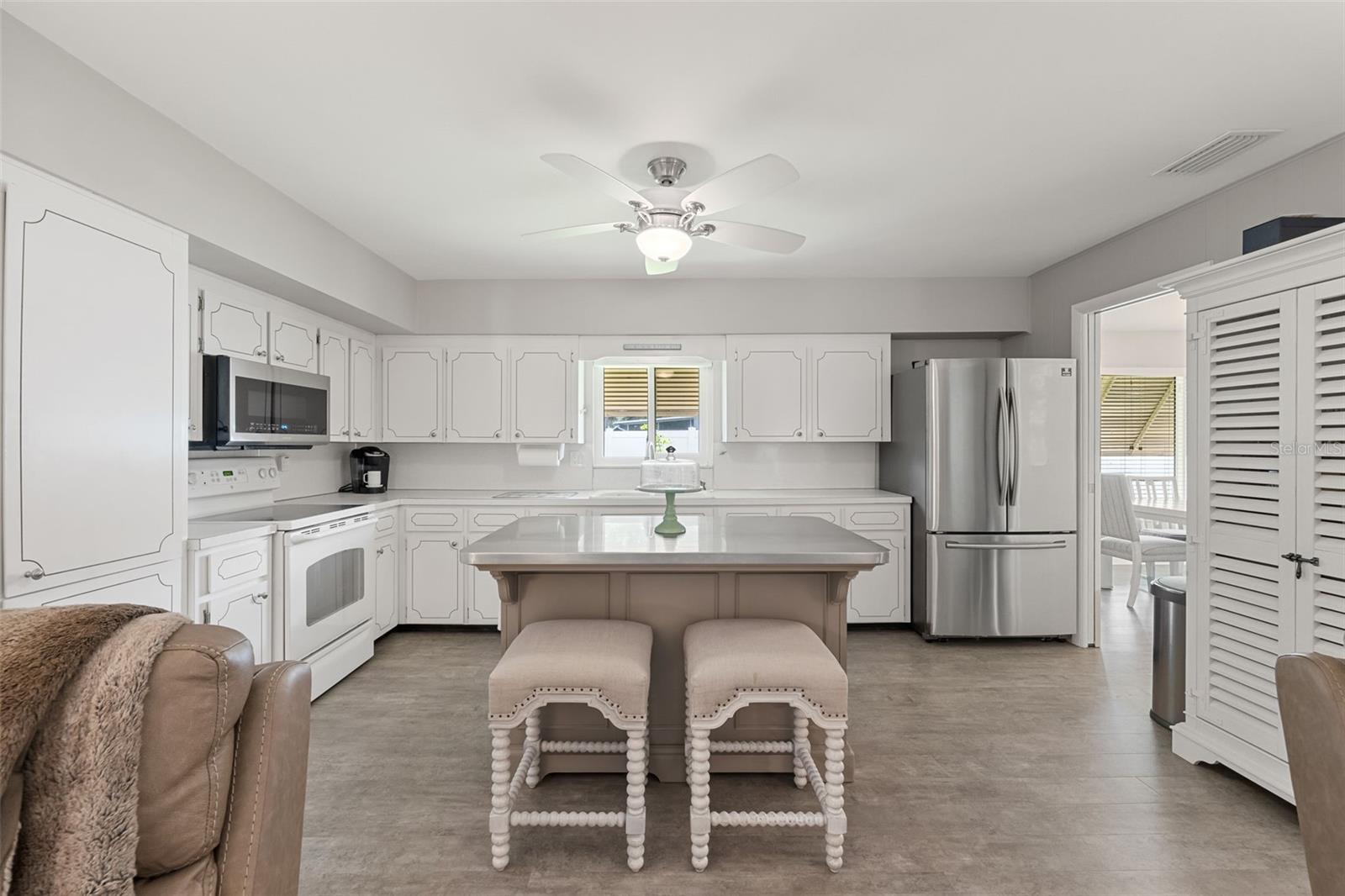 Breakfast bar for casual dining.