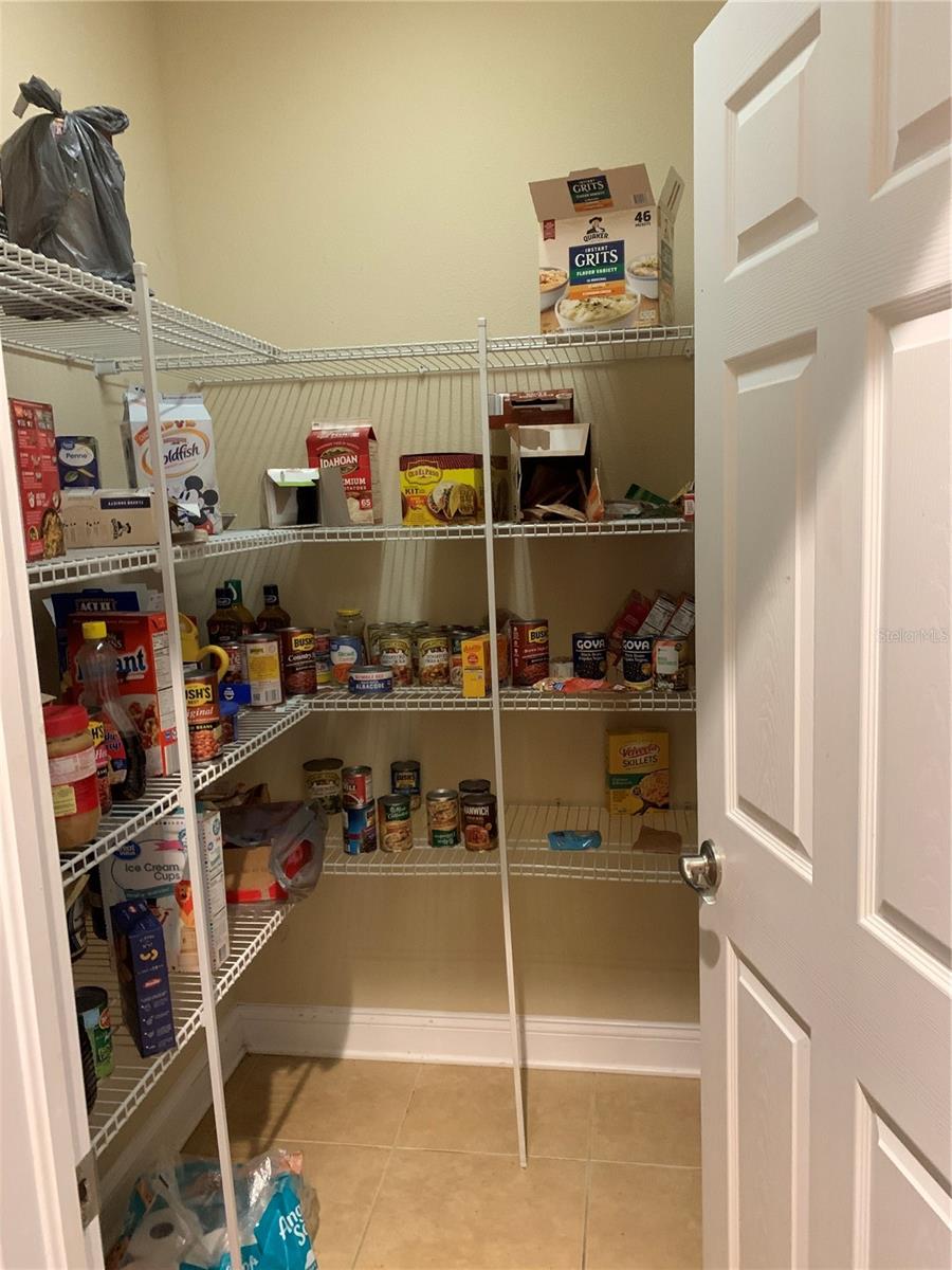 Walk in pantry