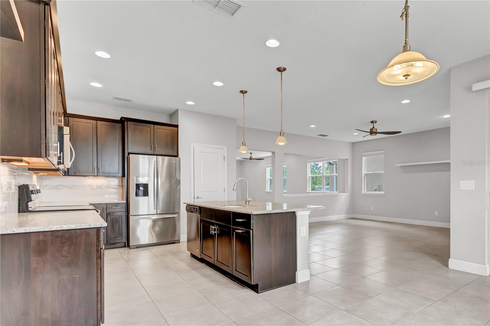 Gorgeous Spacious Kitchen with island