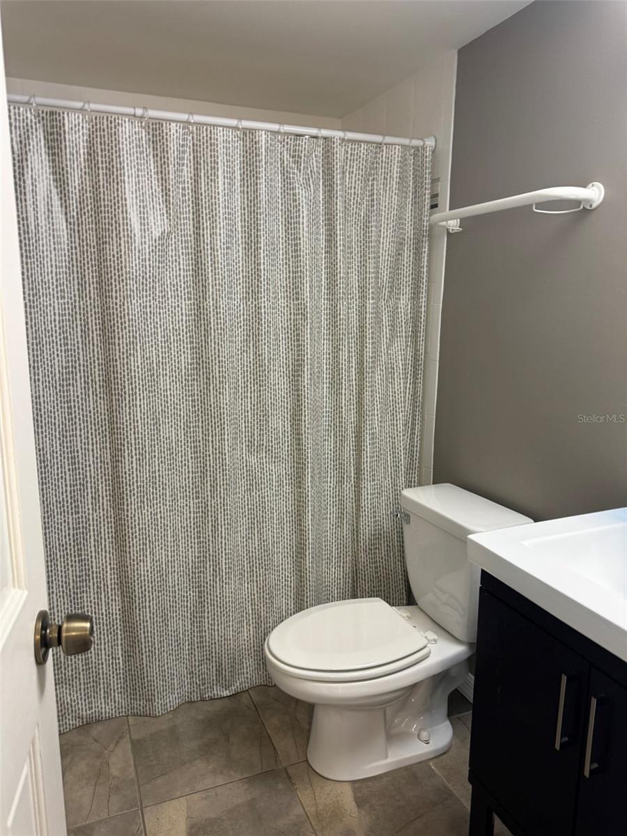 2nd Bathroom