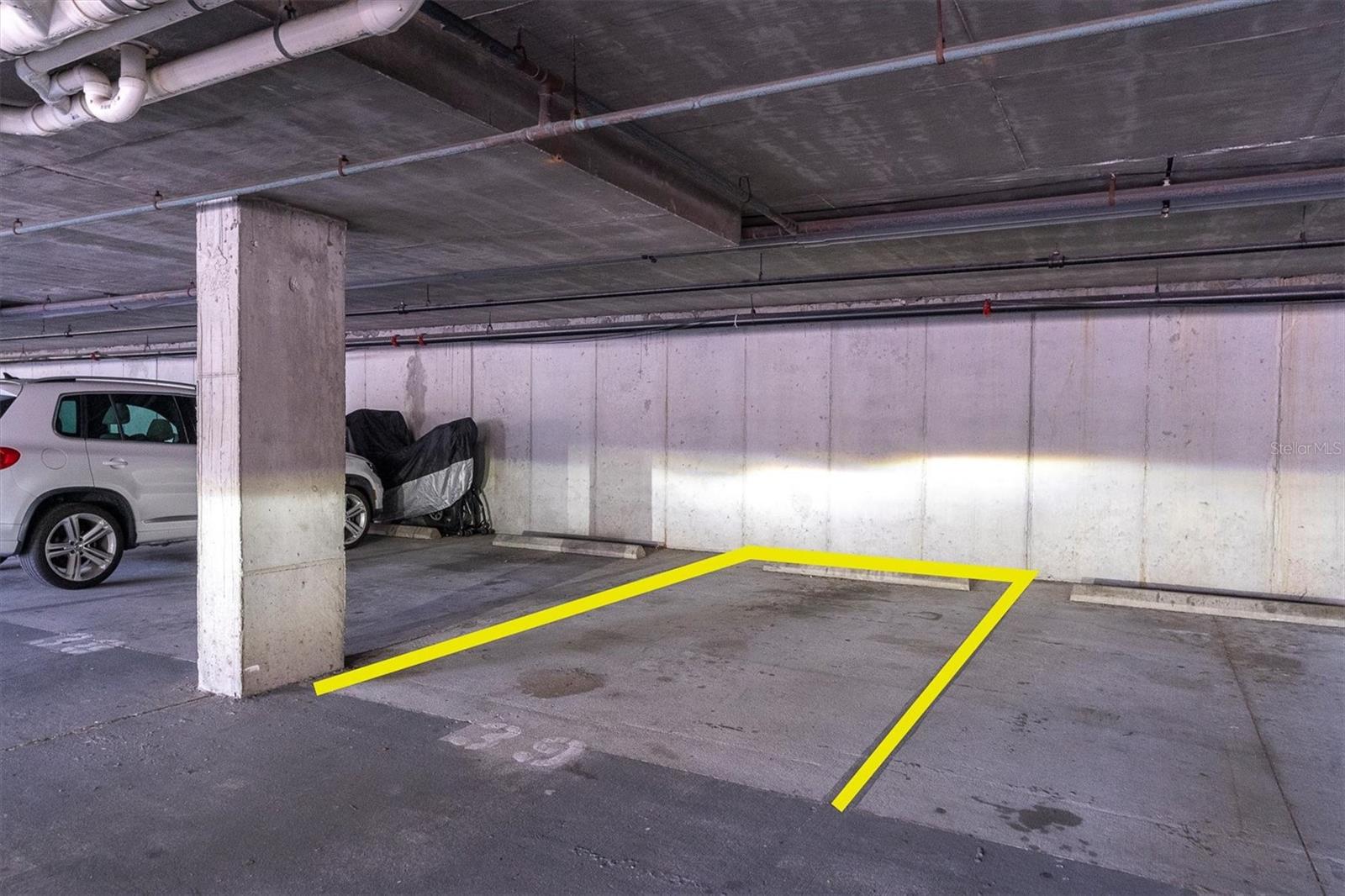 Parking space 39