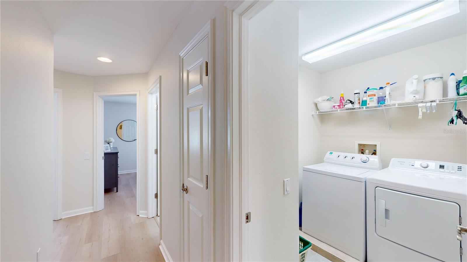 Laundry room Upstairs