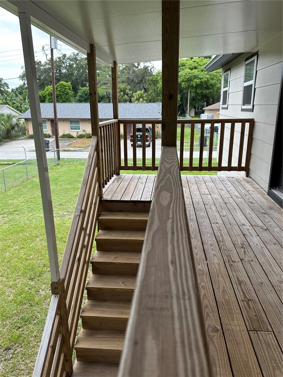 Upstairs balcony and stairs